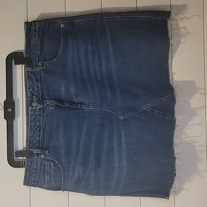 OLD NAVY FRAYED DENIM SKIRT  16  BLUE